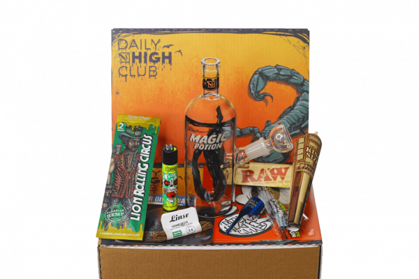 "Spooktober Scorpion" Smoking Box