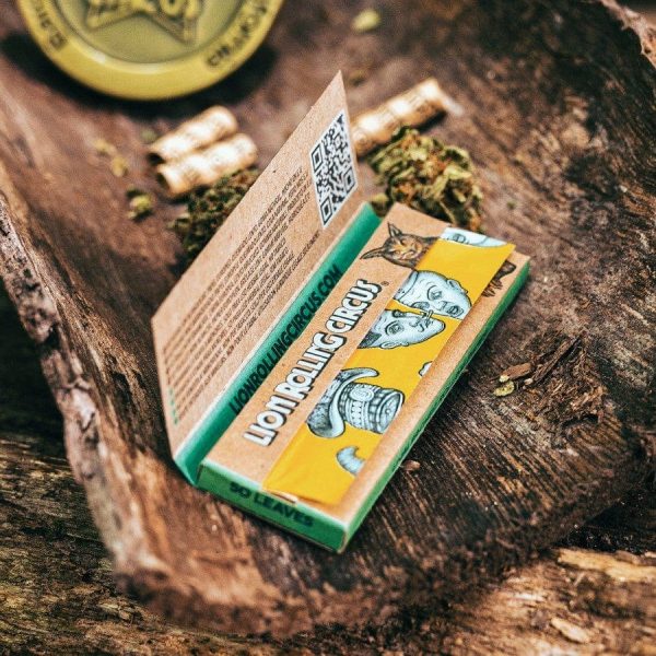 Lion Rolling Circus Unbleached 1-1/4 Rolling Papers