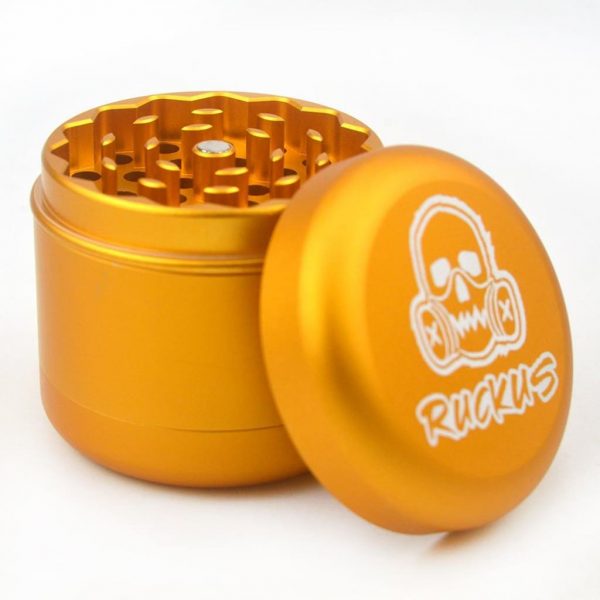 Ruckus Metal Grinder with Custom Ruckus Box 4 Pieces