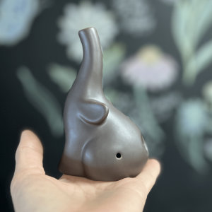 Baby Elephant Sherlock Pipe
